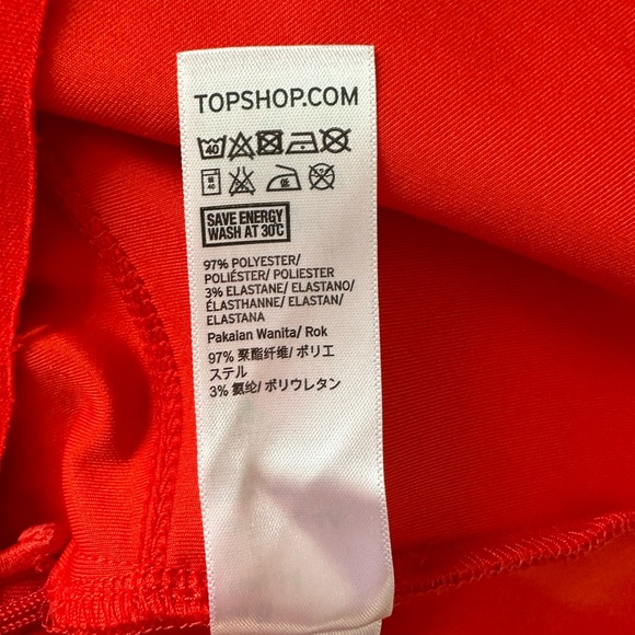 TOPSHOP mini skirt, Size US 2, Colour Red - Picture 7 of 8